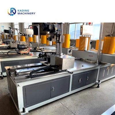 Machine de fabrication de tubes en carton